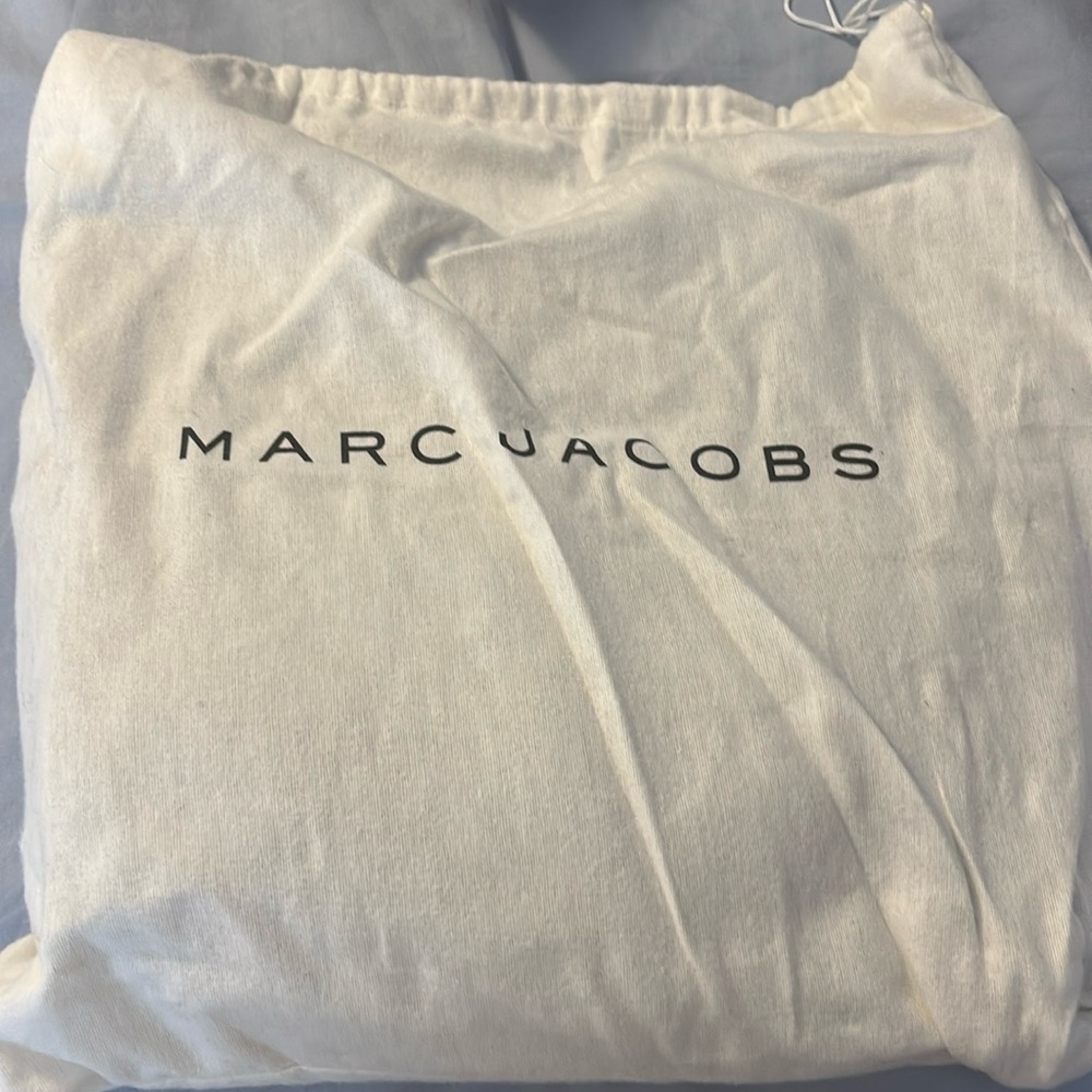MARC JACOBS POCKETBOOK